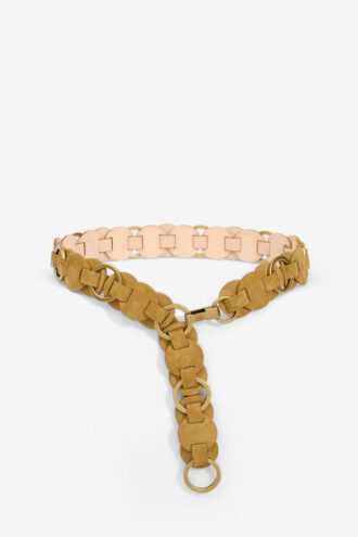 Ceinture Lota entrelacée d’anneaux et de cuir suédé Ceinture Lota entrelacée d’anneaux et de cuir suédé