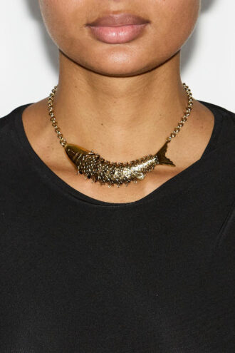 Collier ras-du-cou en forme de poisson de rivière