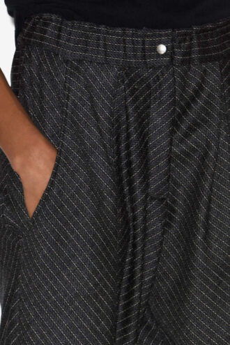 Pantalon Rakia en laine vierge plissé