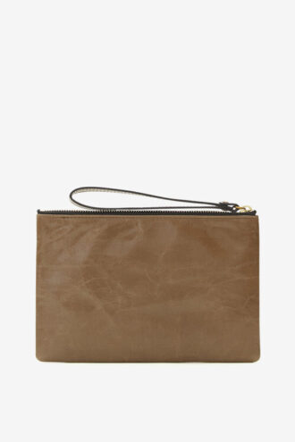 Pochette en cuir brillant Mino