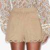 Short Safa Short en dentelle ajourée Short Safa Short en dentelle ajourée